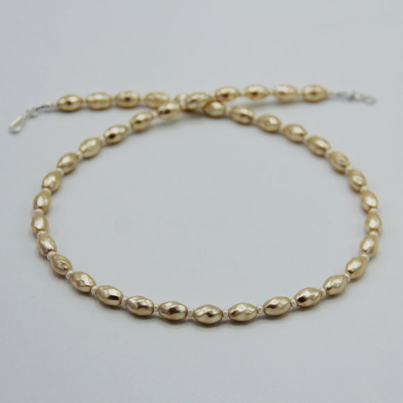 Nora Necklace in Classic Pearl