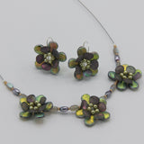 Andrea Necklace Triple Flower in Matte Green and Gray