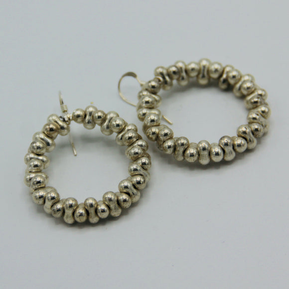 Hannah Earrings in Shiny White Gold