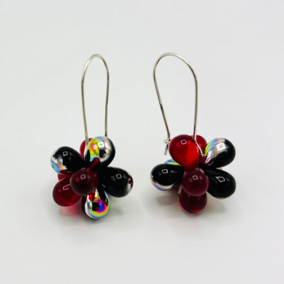 Tracy Earrings in Red and Black with Shine