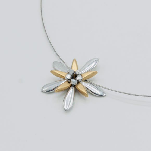 Elizabeth Necklace in Gold and Silver