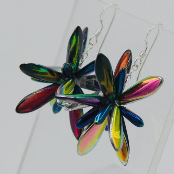 Laura Earrings in Shiny Multicolor with Blue Accent