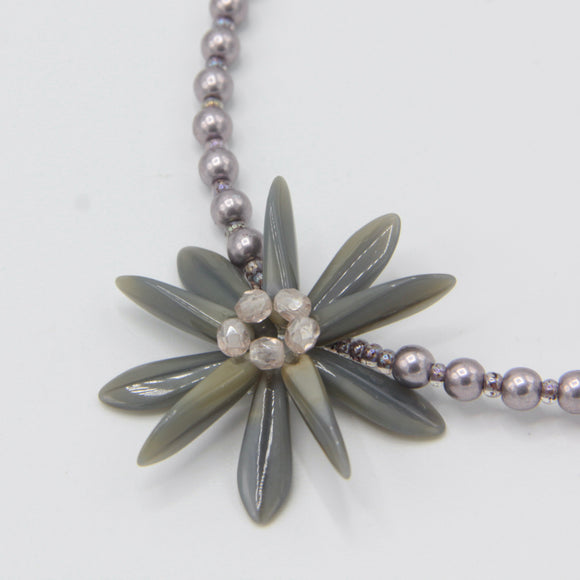 Elizabeth Beaded Necklace in Lavender Pearls